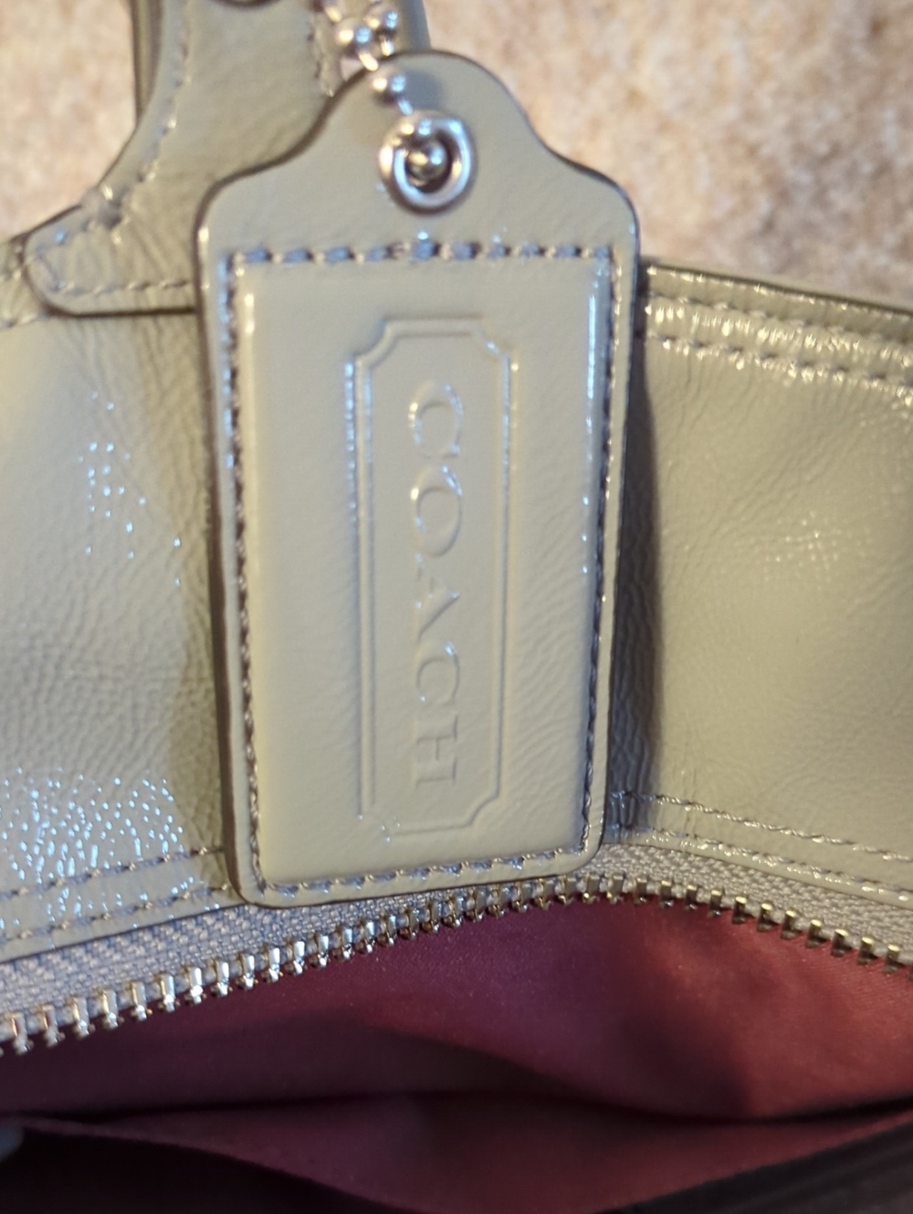 Coach Tote Bag in Silver Patent Leather - Picture 5 of 10